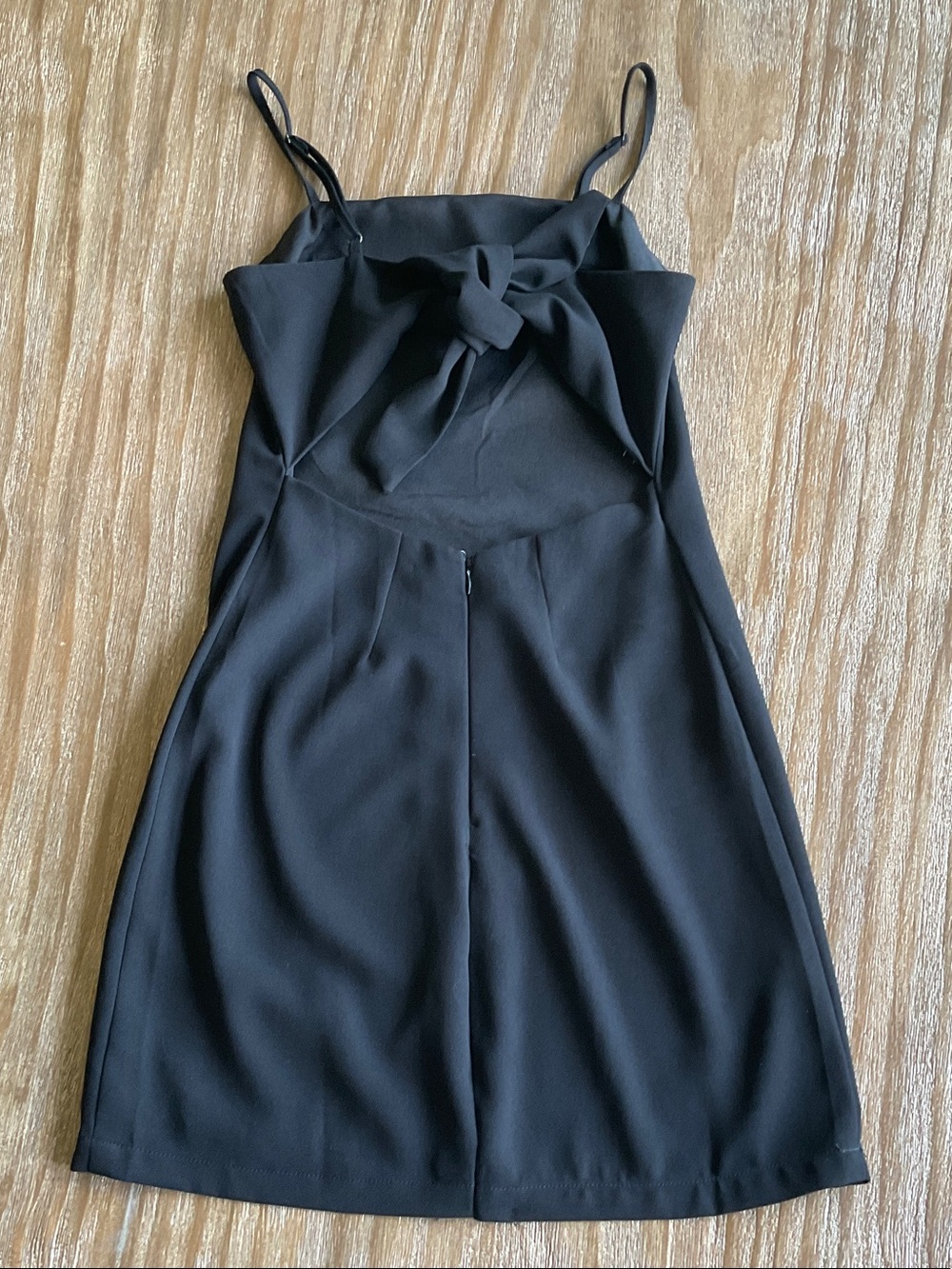 Lulu's Black Twist-back Spaghetti Strap Mini Dress